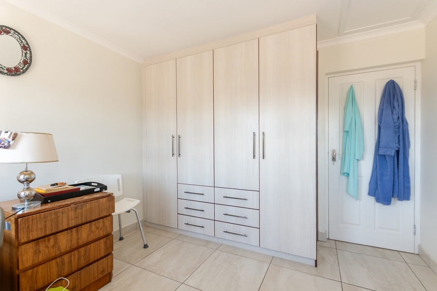 4 Bedroom Property for Sale in Sunset Estate Western Cape